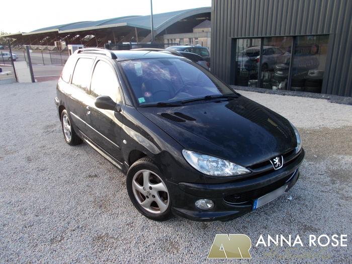 Peugeot 206 SW 2.0 HDI 90 CH - Anna Rose Automobiles