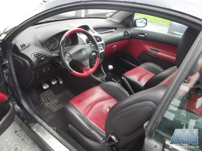 Peugeot 206 CC 2.0 i 136 CH - Anna Rose Automobiles Peugeot 206 CC 2.0 i 136 CH - Anna Rose Automobiles