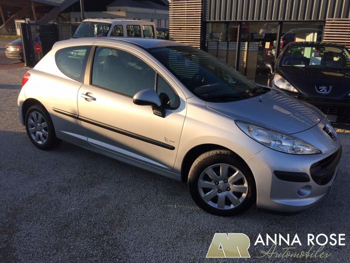 Peugeot 207 1.4 HDI 70 CH - Anna Rose Automobiles